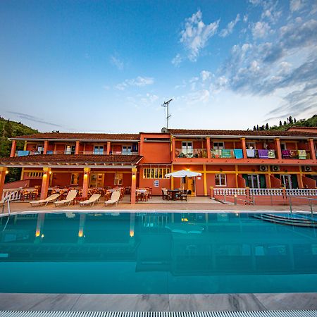 Hotel Penelope Mpoukaris Exterior photo