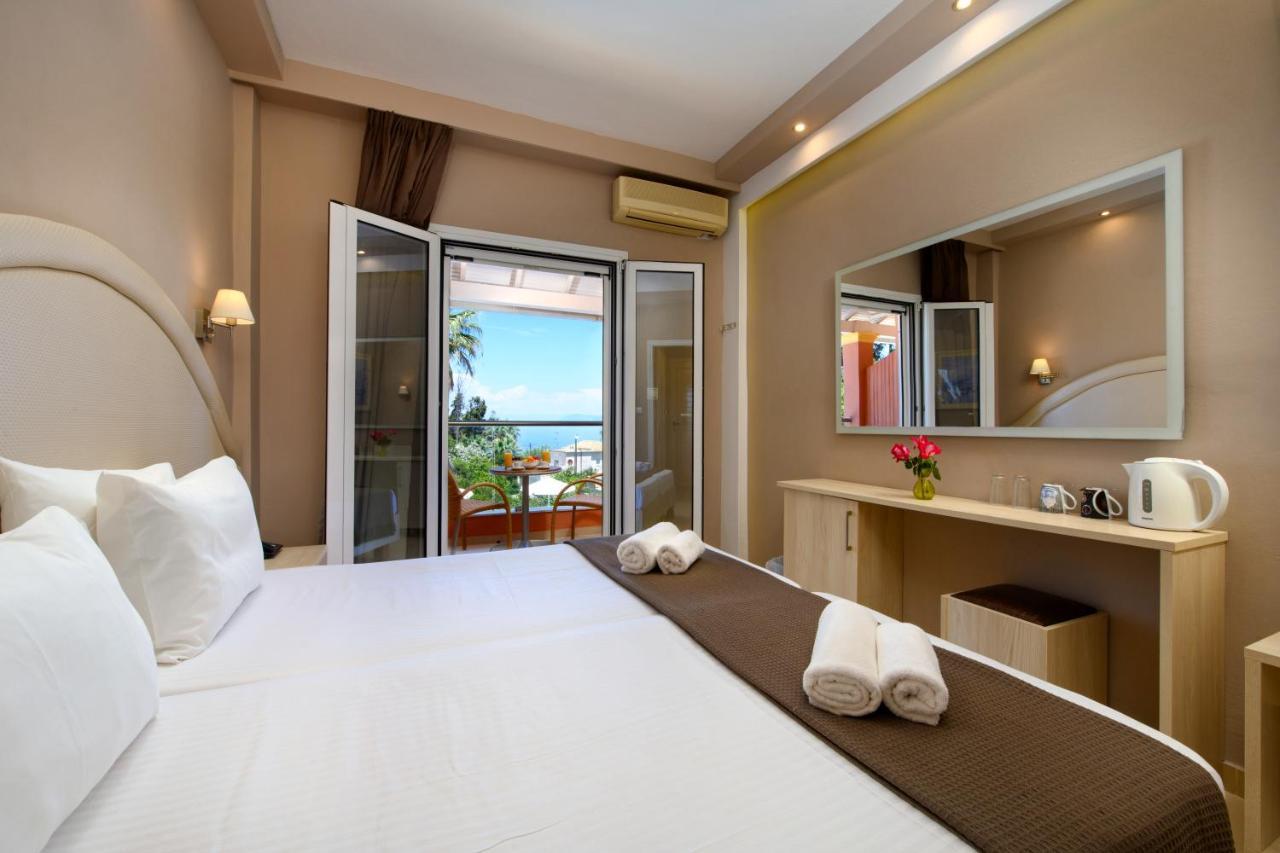 Hotel Penelope Mpoukaris Exterior photo