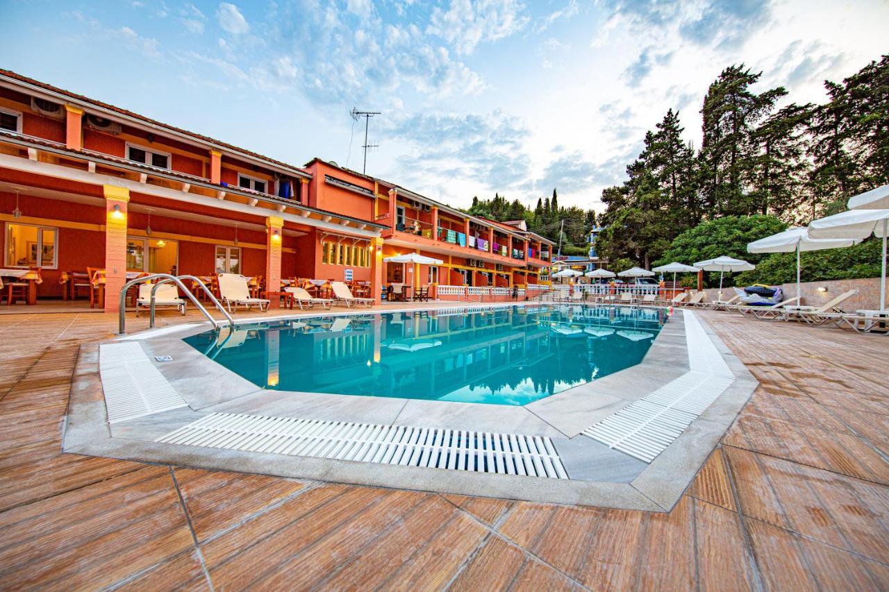Hotel Penelope Mpoukaris Exterior photo