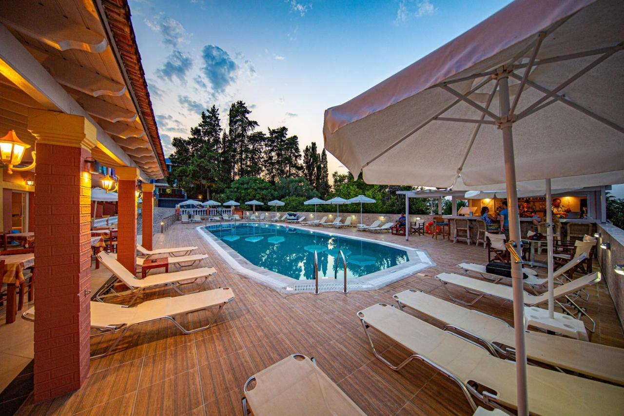 Hotel Penelope Mpoukaris Exterior photo